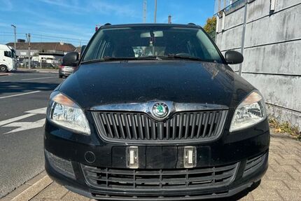 Skoda Fabia 203.512 km 1.400 &euro; Dortmund 44357