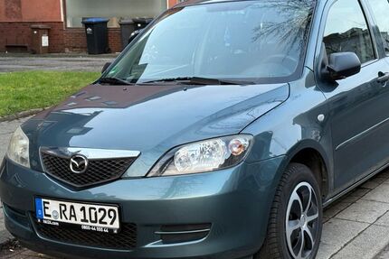 Mazda 2 130.000 km 2.249 &euro; Essen 45329