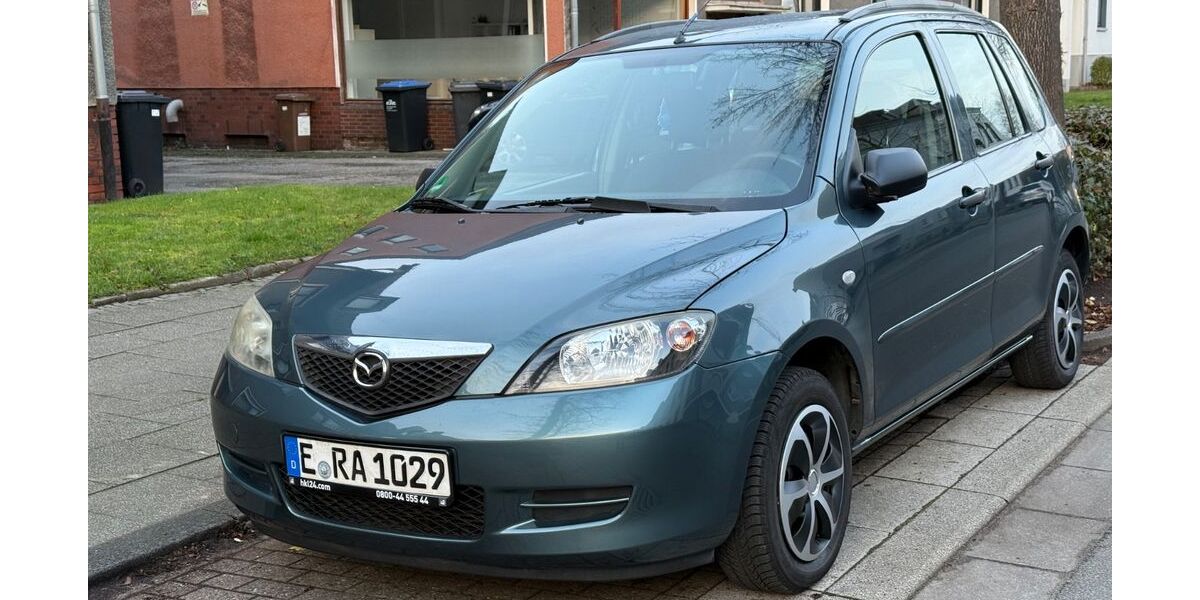 Mazda 2 130.000 km 2.249 &euro; Essen 45329