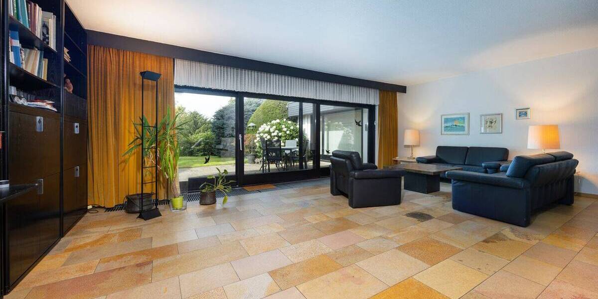 Einfamilienhaus Wuppertal Ronsdorf - 7 Zimmer, 263 m&sup2;, 670.000&euro; | Angebot:26656752