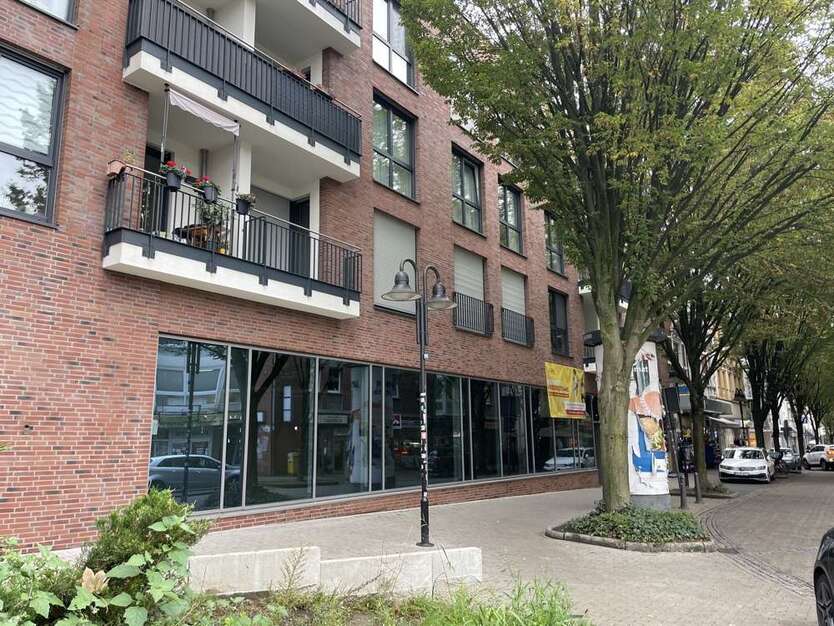 Halle in Bochum 1.463 € 147 m²
