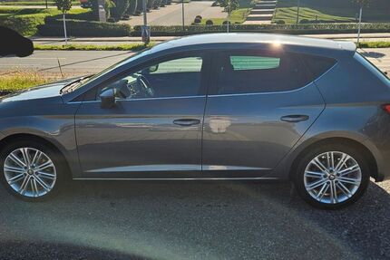 Seat Leon 74.500 km 15.990 &euro; Oberhausen 46119