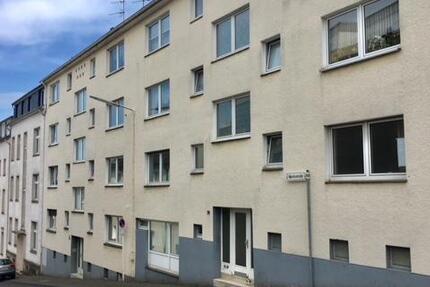 Frisch renovierte 2-Zi.-Whg. mit neuem Tageslichtbad und Balkon