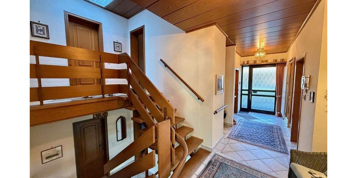 Grünes Paradies in exklusiver Siedlung - Top gepflegter Reihenbungalow in Feldrandlage! 5 zimmer