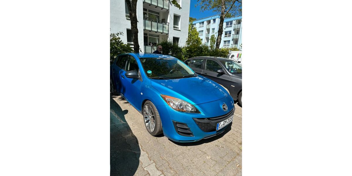 Mazda 3 138.000 km 3.300 &euro; Essen 45279