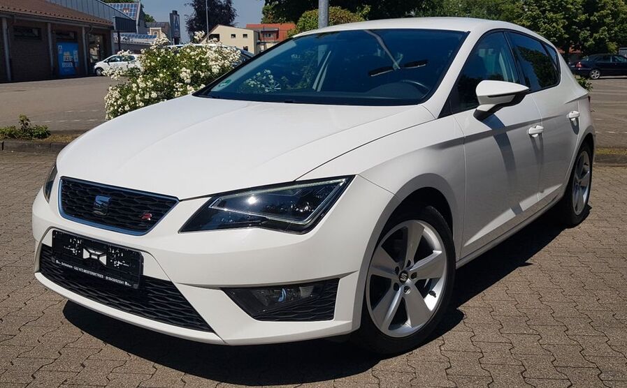 Seat Leon 90.900 km 11.890 € Bottrop 46240