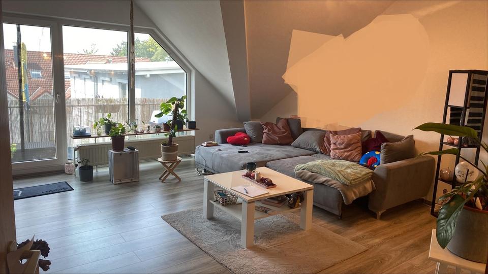 Helle 2,5-Zimmer-DG-Wohnung mit Balkon in Witten-Vormholz – ideal für 1–2 Personen 2 zimmer