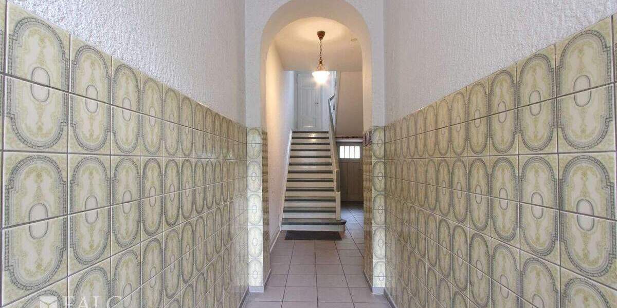 Reihenmittelhaus Oberhausen - Sterkrade Sterkrade-Mitte - 1 Zimmer, 300 m&sup2;, 369.000&euro; | Angebot:25683252