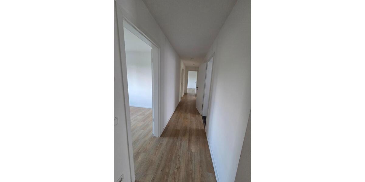 Etagenwohnung Oberhausen Osterfeld - 4 Zimmer, 96 m&sup2;, 1.395&euro; | Angebot:26483504