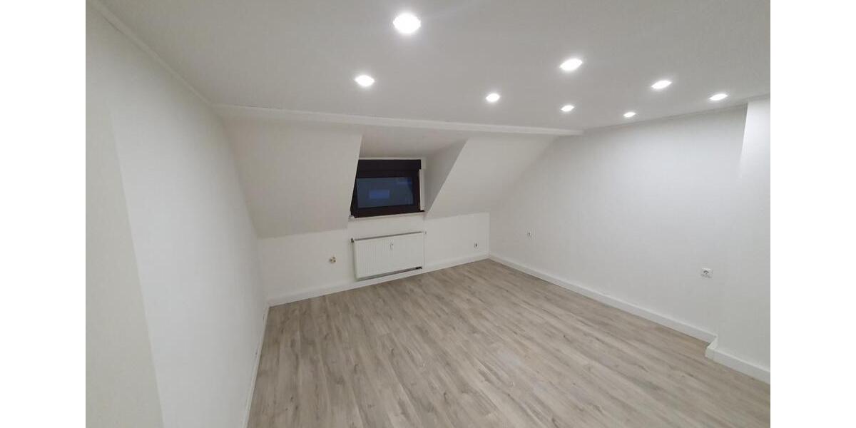 Attraktive, modernisierte Wohnung in ruhiger Lage – ab 1.3.26 2.5 zimmer