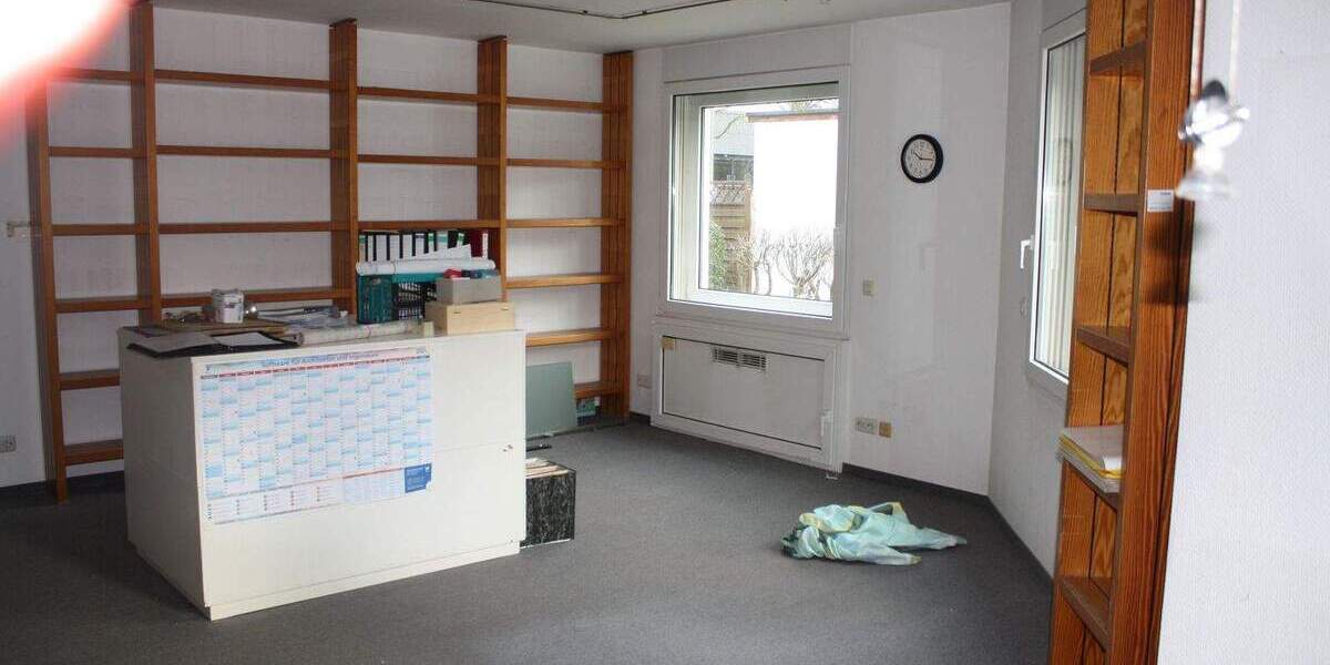 Gewerberäume in Herne-Sodingen mit Stellplätzen und Garage, eigenem Eingang 3 zimmer