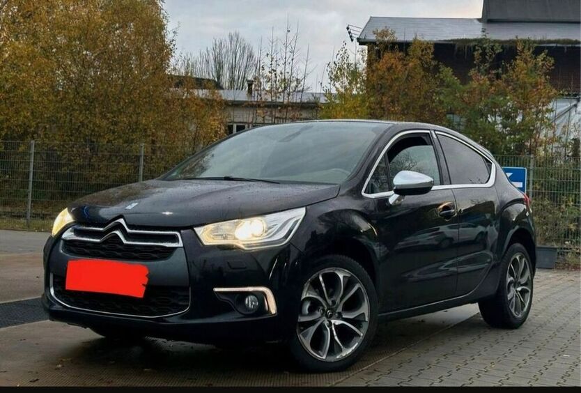 DS4
