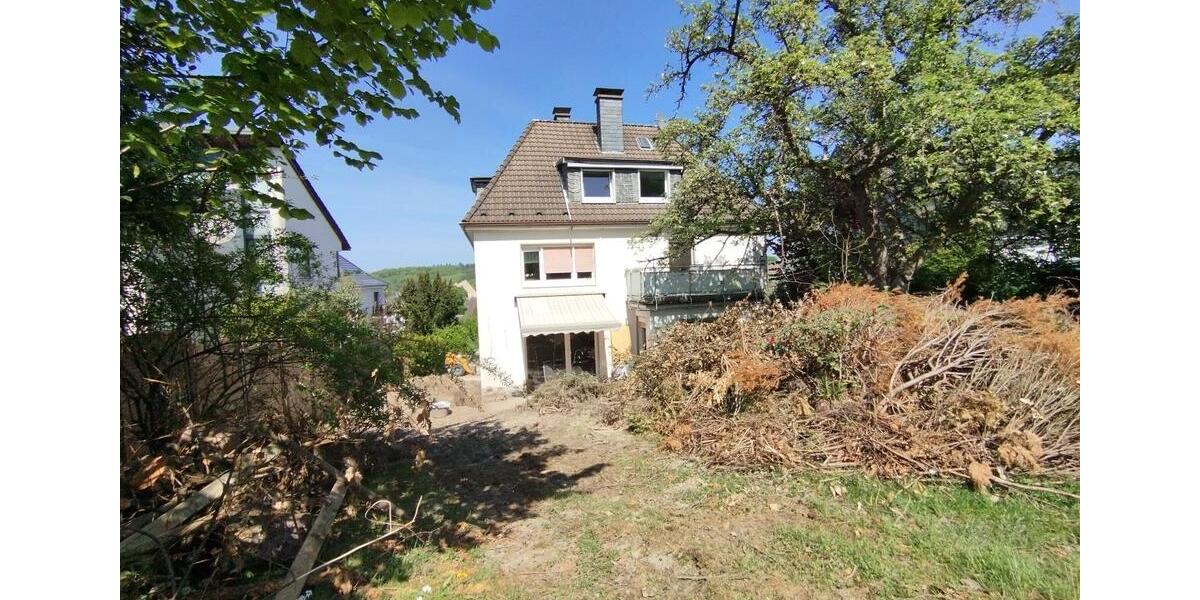 Wohnung *** Erstbezug nach vollständiger Sanierung ** 3 zimmer