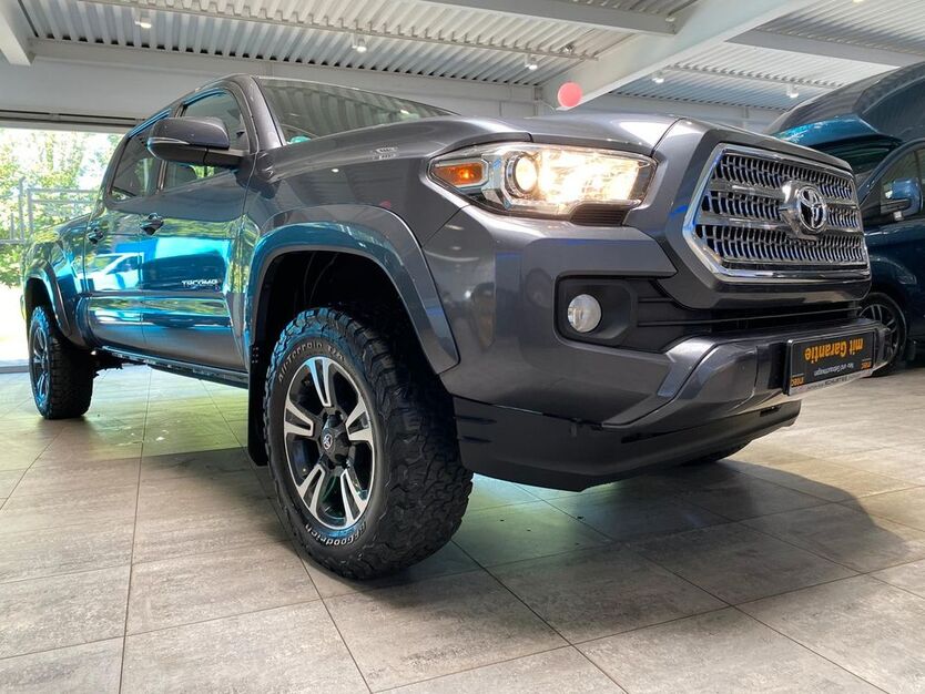 Toyota Hilux 159.900 km 37.000 € Datteln 45711
