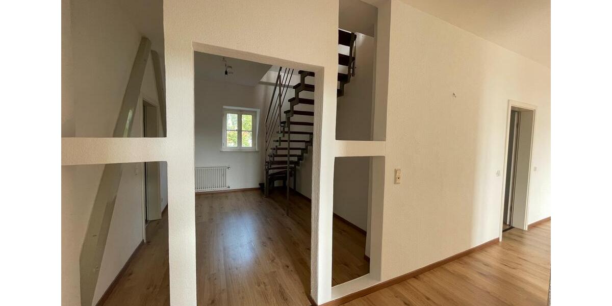 Maisonettenwohnung Dortmund Hombruch - 2.5 Zimmer, 135 m&sup2;, 1.050&euro; | Angebot:27595074