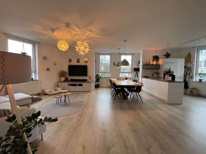 Wohnung zum Kaufen in Gelsenkirchen 270.000 € 150 m²
