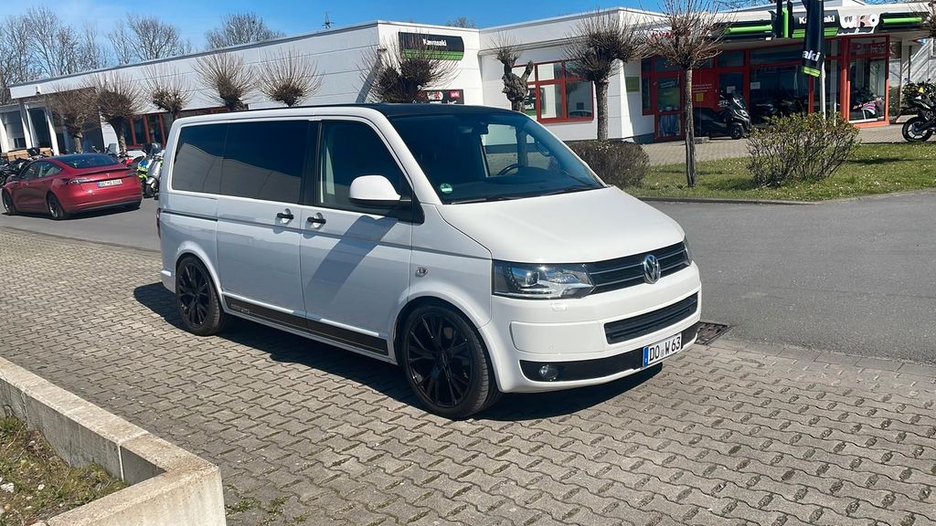 VW T5 Transporter 261.134 km 16.490 &euro; Dortmund 44147