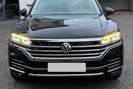 VW Touareg 158.590 km 40.000 € Marl 45772