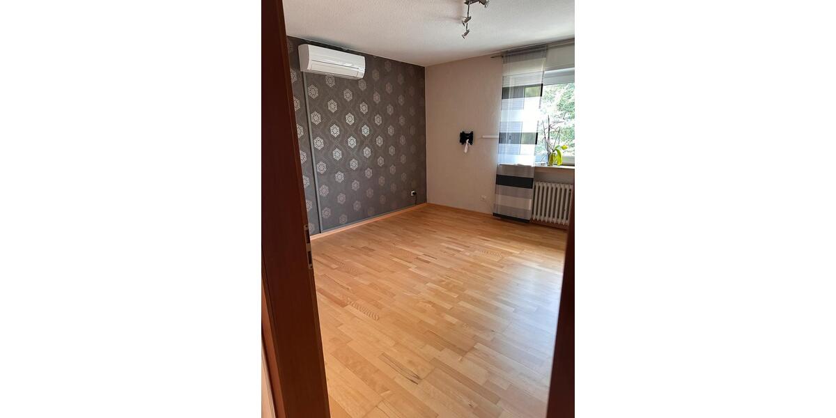 Charmante 3,5 Zimmer Whg. im 2 Fam. Haus, gr. Terrasse, KDB, Klim 3.5 zimmer