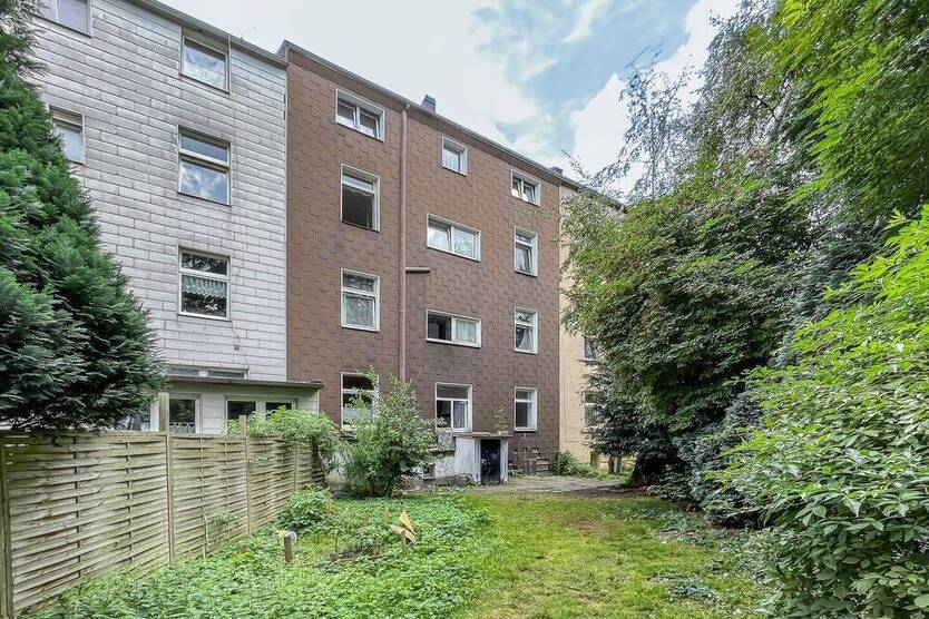 4 Familienhaus - modernisiert - voll vermietet