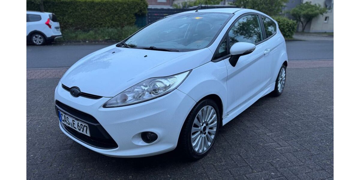 Ford Fiesta 233.000 km 2.799 &euro; Lünen 44536