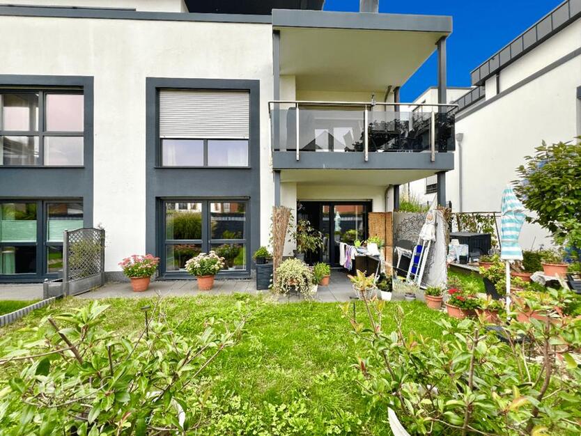 2-Zimmer-Wohnung in Duisburg-Süd mit 109 qm Privatgarten – befristet auf 4 Jahre zimmer