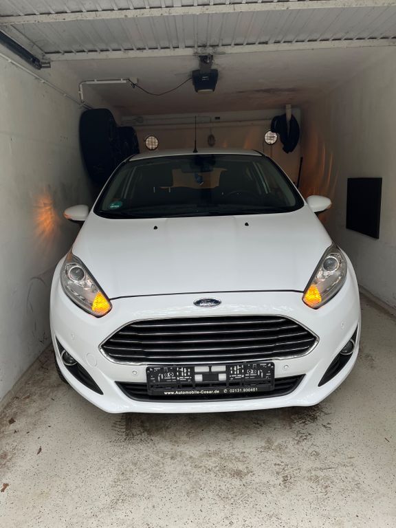 Ford Fiesta 60.840 km 10.950 € Wuppertal 42279