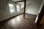 4 Zimmer Dachgeschosswohnung 75qm *frisch renoviert* 4 zimmer