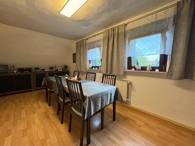Freistehendes Einfamilienhaus zur Miete 6 zimmer