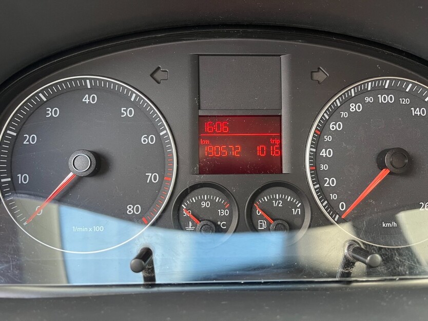 VW Caddy 192.000 km 4.000 € Essen 45121