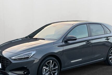 Hyundai i30 2.765 km 23.590 € Recklinghausen 45657