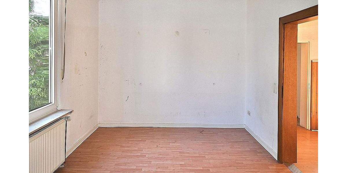 Etagenwohnung Recklinghausen Süd - 6 Zimmer, 220 m&sup2;, 299.900&euro; | Angebot:25373879