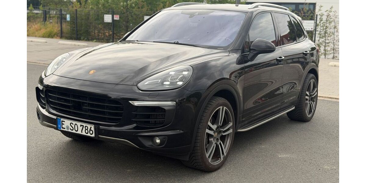 Porsche Cayenne 228.000 km 26.600 &euro; Essen 45139