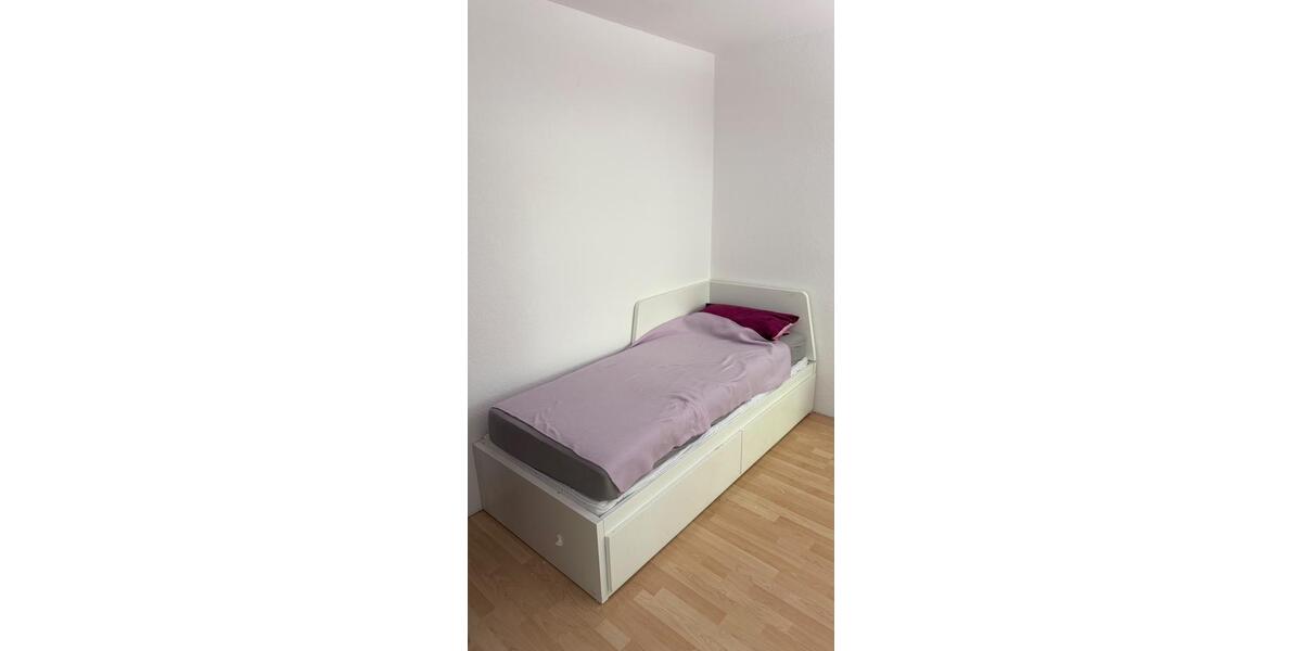 Erdgeschoßwohnung Ennepetal - 3 Zimmer, 80 m&sup2;, 15&euro; | Angebot:27544277