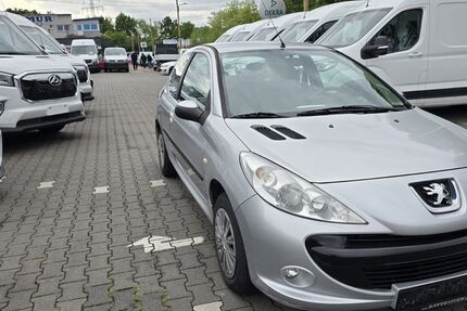 Peugeot 206 115.000 km 2.890 &euro; Bottrop 46238