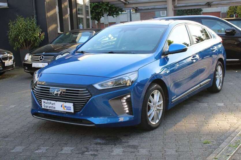IONIQ