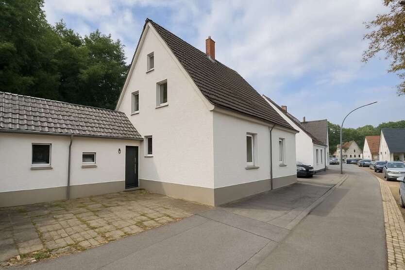 Haus zum Kaufen in Gelsenkirchen 179.000 € 73.25 m² 3 zimmer