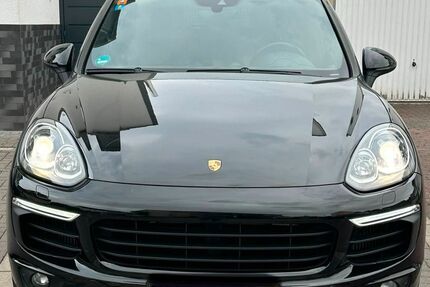 Porsche Cayenne 126.700 km 36.999 &euro; Gelsenkirchen 45881