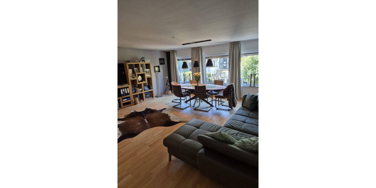 Etagenwohnung Essen Kupferdreh - 5 Zimmer, 150 m&sup2;, 468.000&euro; | Angebot:26122741