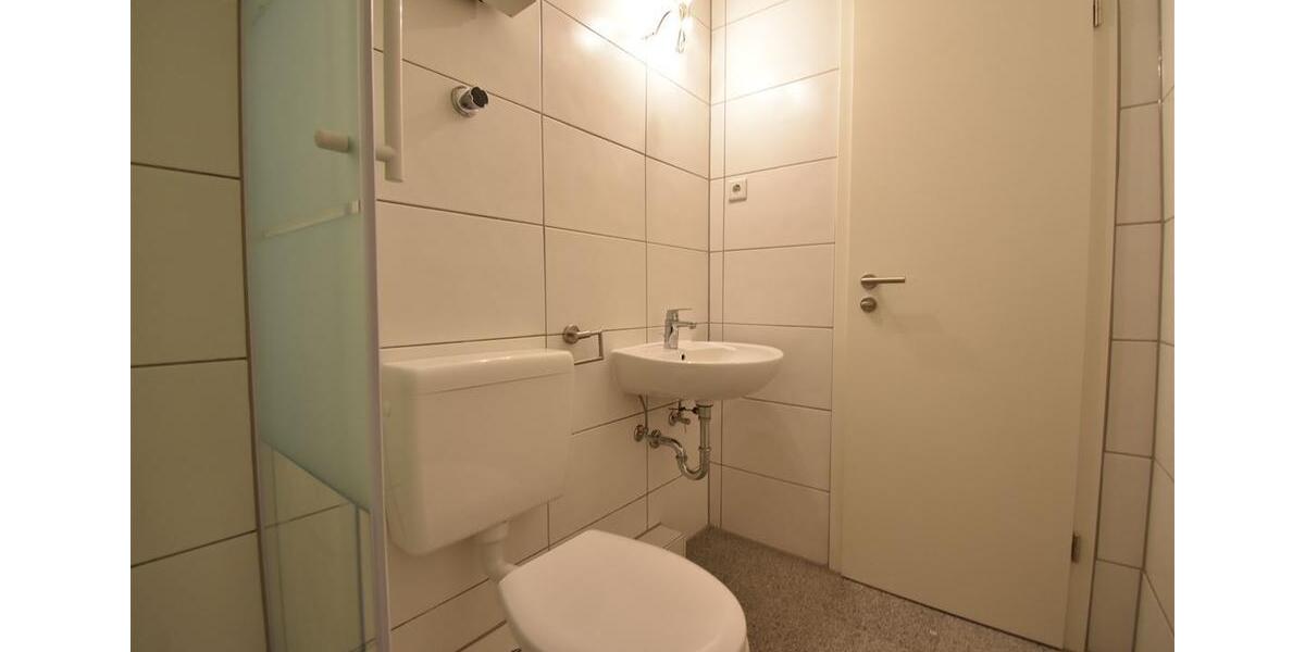 Dachgeschoßwohnung Essen Stadtbezirk VII - 2 Zimmer, 68 m&sup2;, 550&euro; | Angebot:22209779