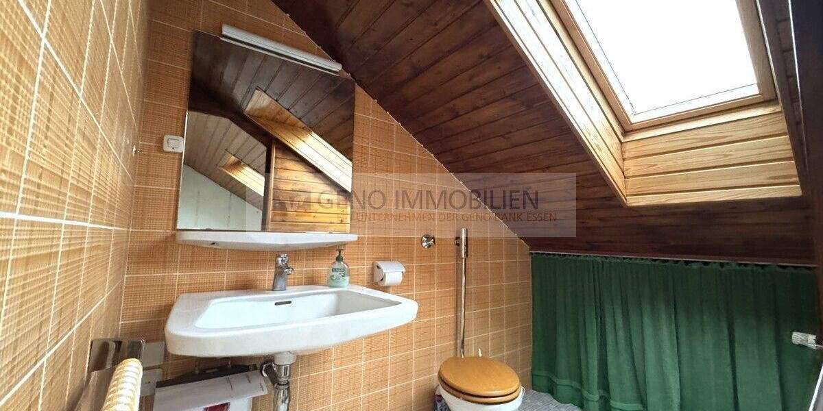 Reihenmittelhaus Hattingen Niederwenigern - 5 Zimmer, 102 m&sup2;, 395.000&euro; | Angebot:25708885