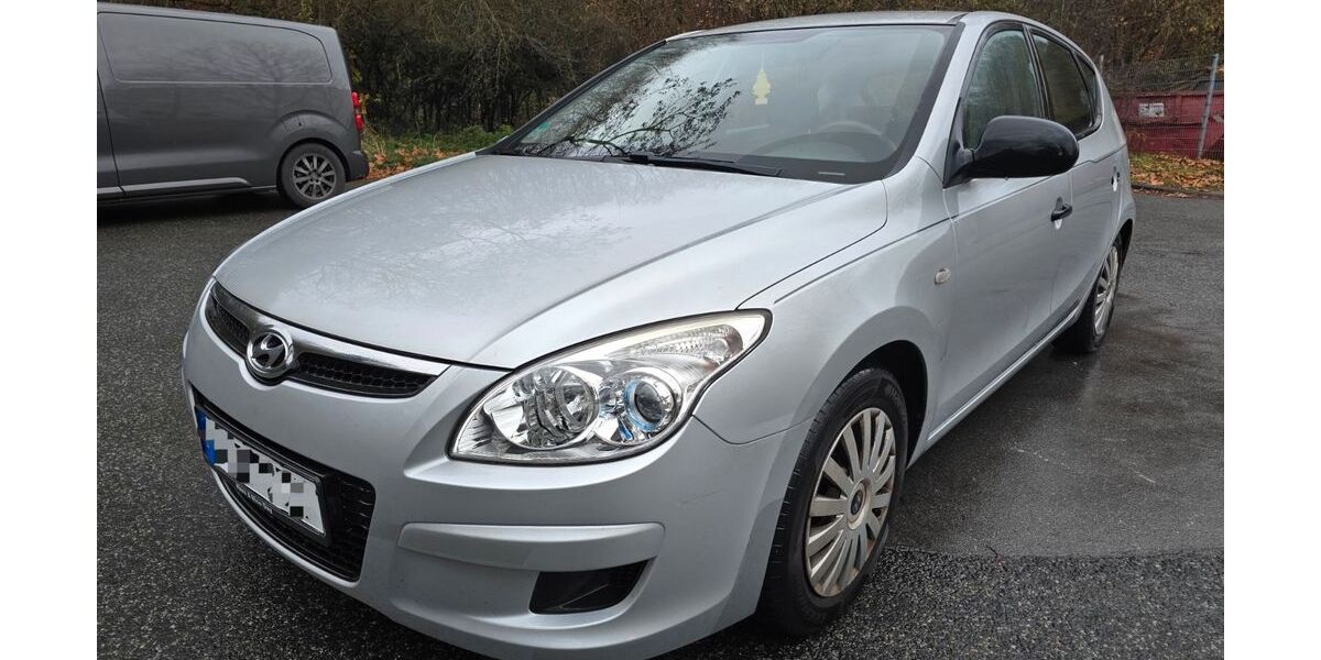 Hyundai i30 172.000 km 2.499 &euro; Wuppertal 42287