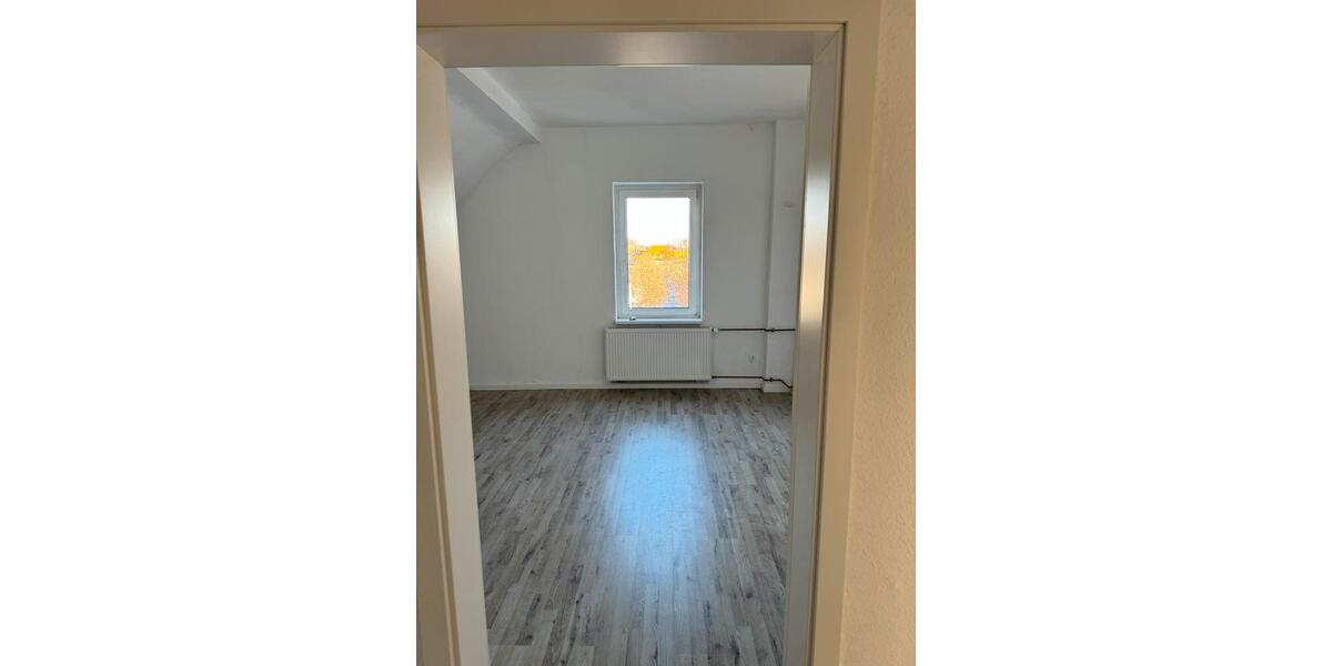 Dachgeschoßwohnung Recklinghausen - 2.5 Zimmer, 65 m&sup2;, 600&euro; | Angebot:25656593