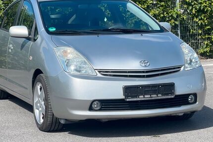 Toyota Prius 208.000 km 4.999 &euro; Wuppertal 42389