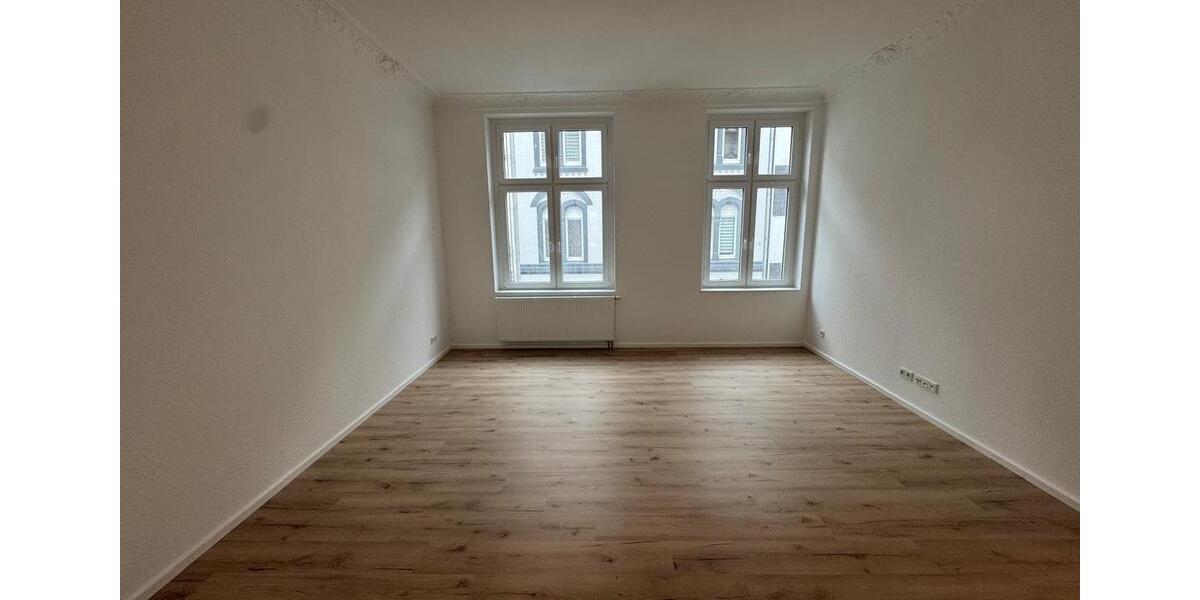 Erstbezug, Neu-renovierte 3-Zimmerwohnung, Altbau im Stadtzentrum 3 zimmer