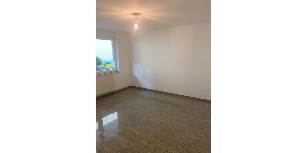 Erdgeschoßwohnung Dortmund Aplerbeck - 3 Zimmer, 100 m&sup2;, 1.200&euro; | Angebot:26428135