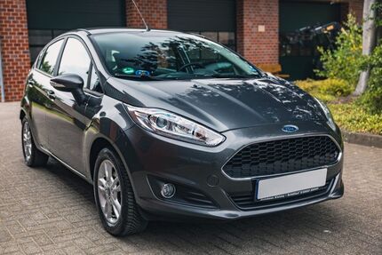 Ford Fiesta 126.000 km 5.900 &euro; Selm 59379