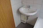 ruhige 1 ½ Zimmerwohnung, neue Einbauküche, einzugsfertig, schöne Aussicht.