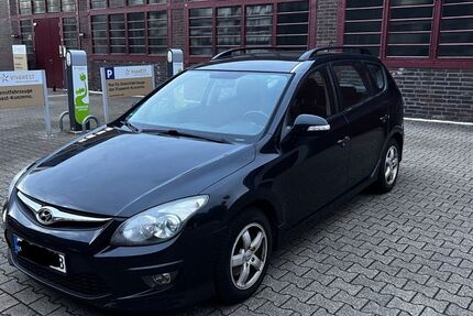 Hyundai i30 125.000 km 3.500 € Essen 45899