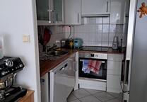 Schöne renovierte 3-Zimmer mit Parkett u. Balkonzentrale Lage
